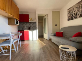 Charmant studio rénové aux Molanès - Balcon, parking privé, proche télécabine et navette - FR-1-165A-177